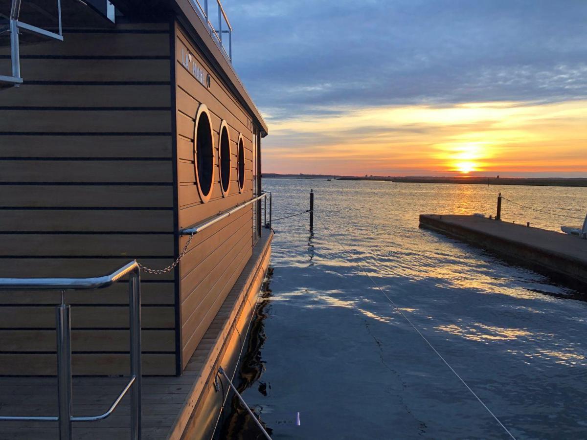 Hausboot Fjord Lacerta Mit Dachterrasse In Wendtorf Esterno foto